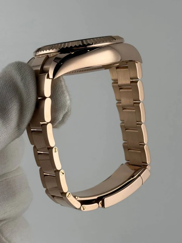 Rolex 42 mm, Everose gold 326935-0006 5