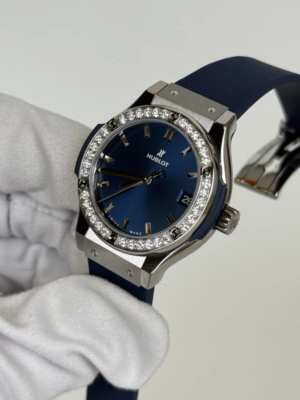 Hublot TITANIUM BLUE DIAMONDS 581.NX.7170.RX.1104 4