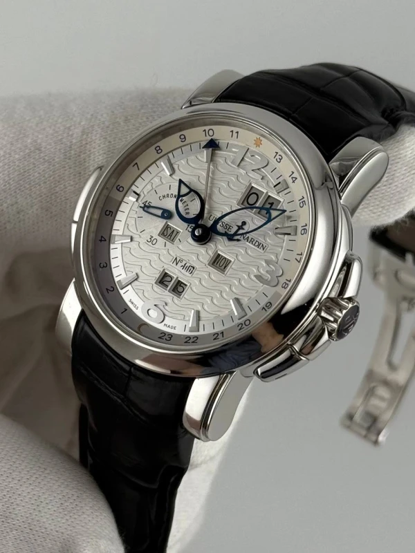 Ulysse Nardin Limited Edition GMT +/- Perpetual 42mm 329-60 4