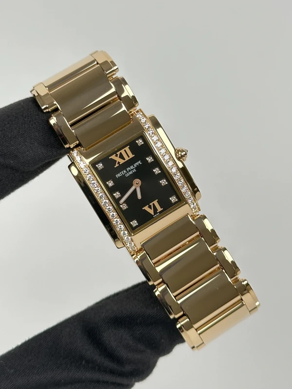 Patek Philippe 4910/11R-001 4910/11R-001 2
