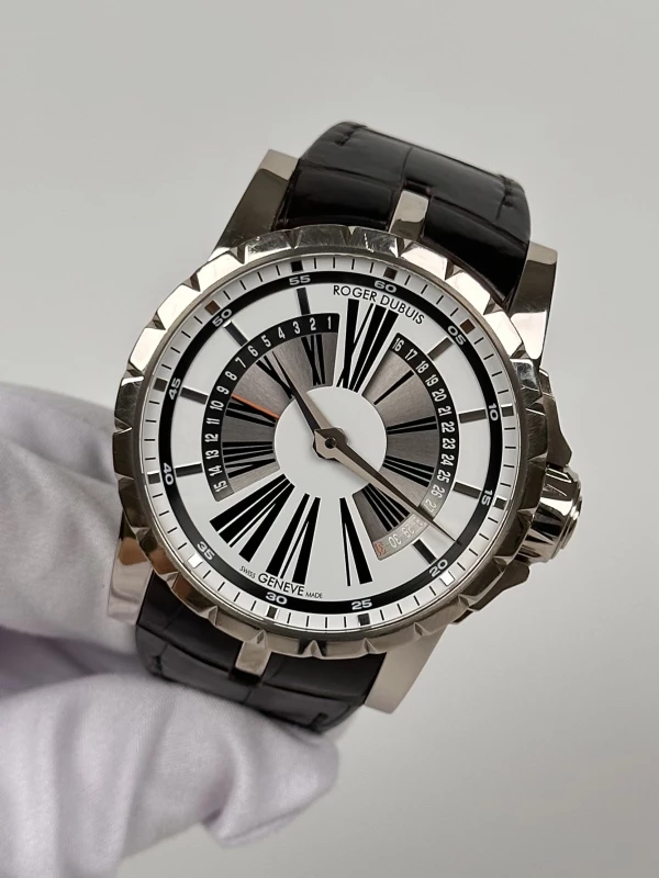 Roger Dubuis Bi-Retrograde Date RDDBEX0259 4