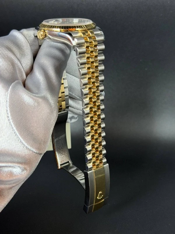 Rolex 36 mm, Oystersteel and yellow gold 126233-0025 4