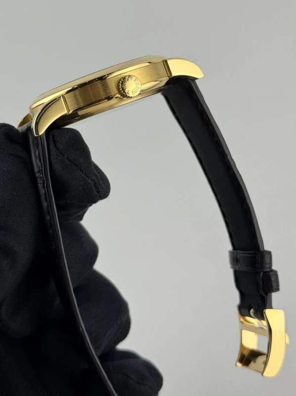 A. Lange & Sohne 101.021 9