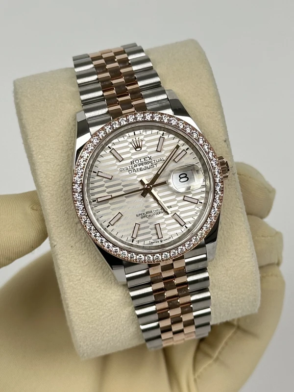 Rolex 36 mm, Oystersteel, Everose gold and diamonds 126281rbr-0021 3