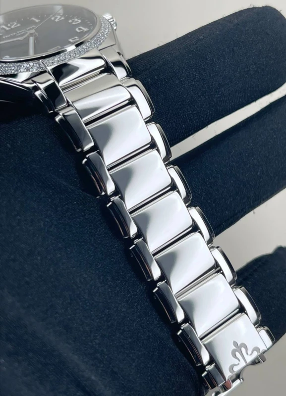 Patek Philippe 7300/1200A-001 7