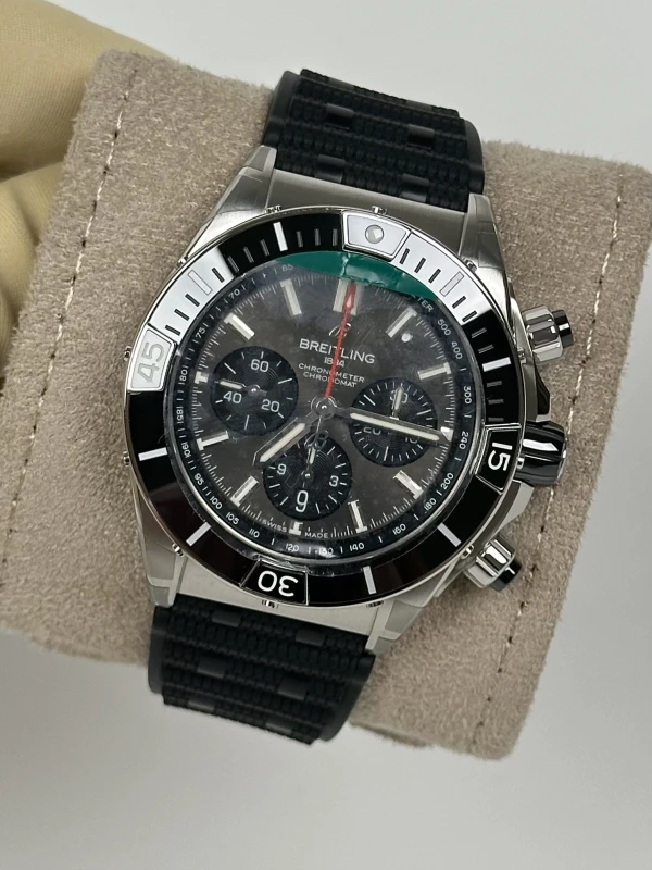 Breitling B01 44 AB0136251B2S1 4