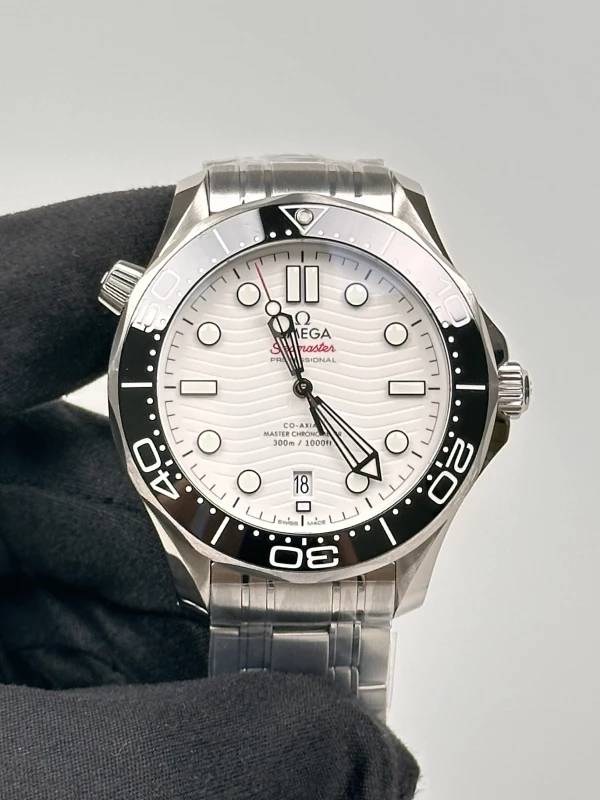 Omega Diver 300M Master Co-Axial 42 210.30.42.20.04.001 3