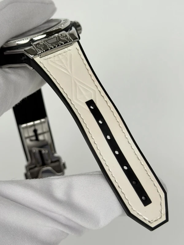 Hublot 465.SS.2027.VR.1204.MXM19 4