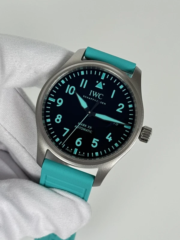 IWC Watch Mark XX Mercedes-AMG PETRONAS Formula One™ Team IW328210 4