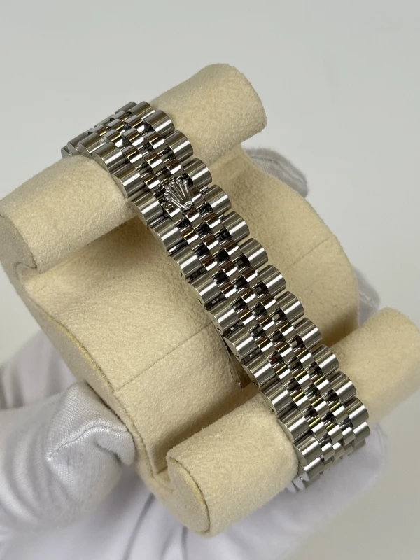 Rolex Datejust 31 mm Steel 278240-0010 4