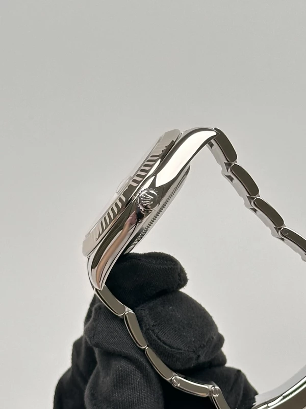 Rolex II 41mm Steel and White Gold 116334 rdo 4