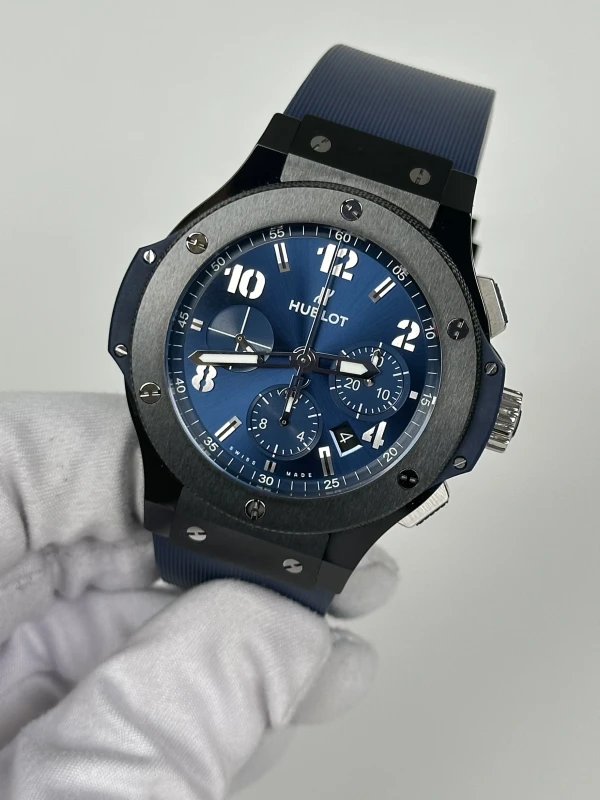 Hublot Ceramic Blue 301.CM.710.RX 4