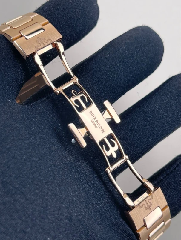 Patek Philippe Lady 7118 7118/1R-010 6