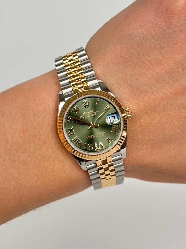Rolex 31 mm, Oystersteel and yellow gold 278273-0016 7