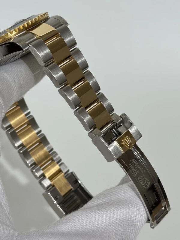 Rolex Date 41 mm Steel and Yellow Gold 126613ln-0002 4