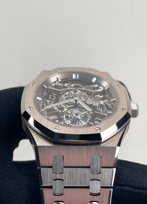Audemars Piguet SKELETON WITH SELF-WRINDING AND SOARING TOURBILLON 26735SG.OO.1320SG.01 6