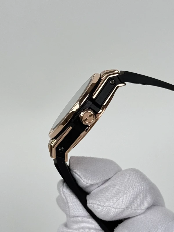 Hublot One Click 39 mm King Gold Pave  465.OX.1180.RX.1604 6