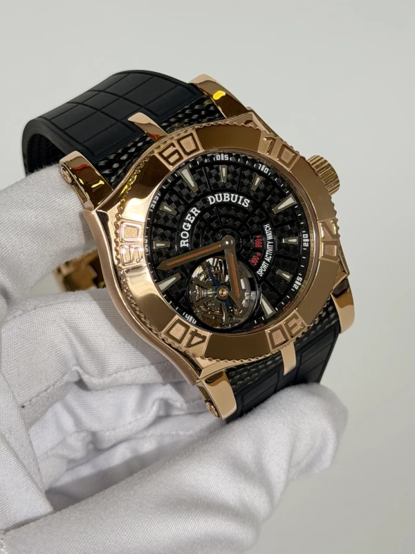 Roger Dubuis SE48 029 53 3