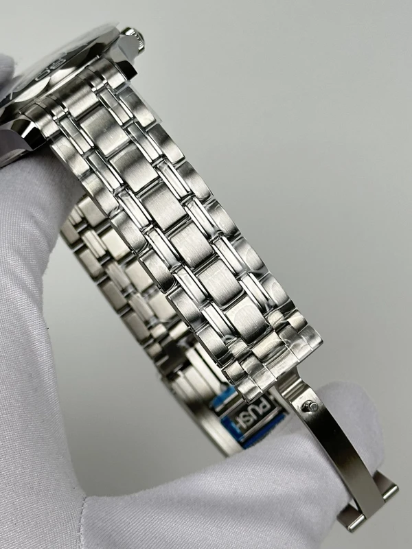 Omega Diver 300M Omega Co‑Axial Master Chronometer 42 mm 210.30.42.20.01.001 6