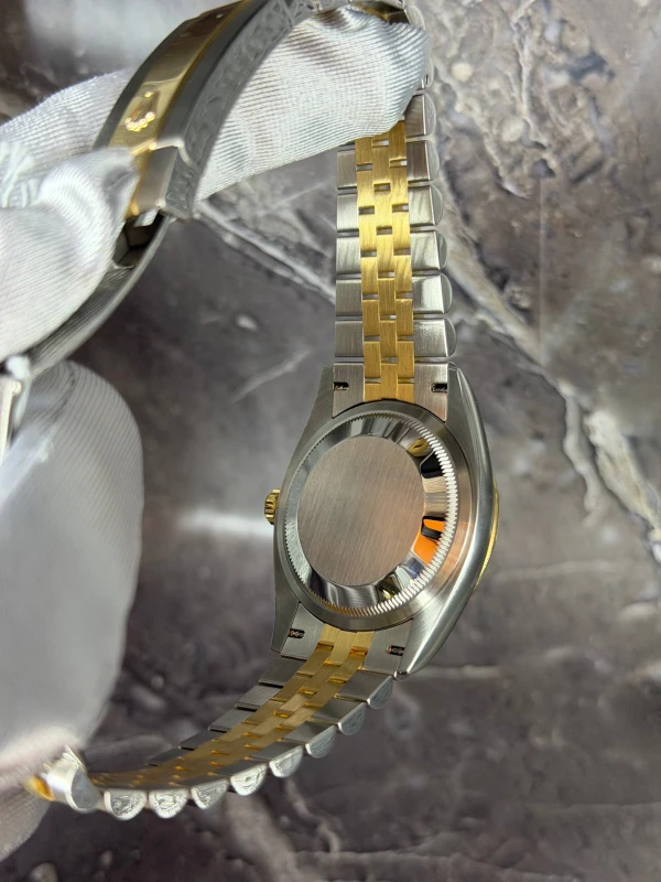 Rolex Datejust 36mm Steel and Yellow Gold 126233-0045 5
