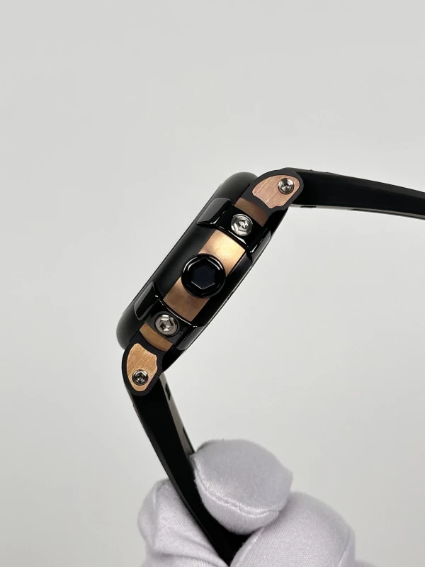 Romain Jerome Automatic T.BBB22.00 6