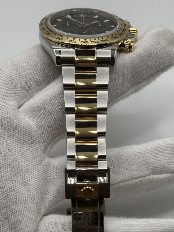 Rolex Cosmograph 40mm Steel and Yellow Gold 116503-0004 6
