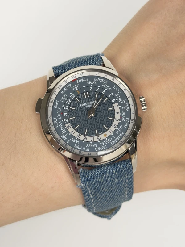 Patek Philippe 5330G-001 6