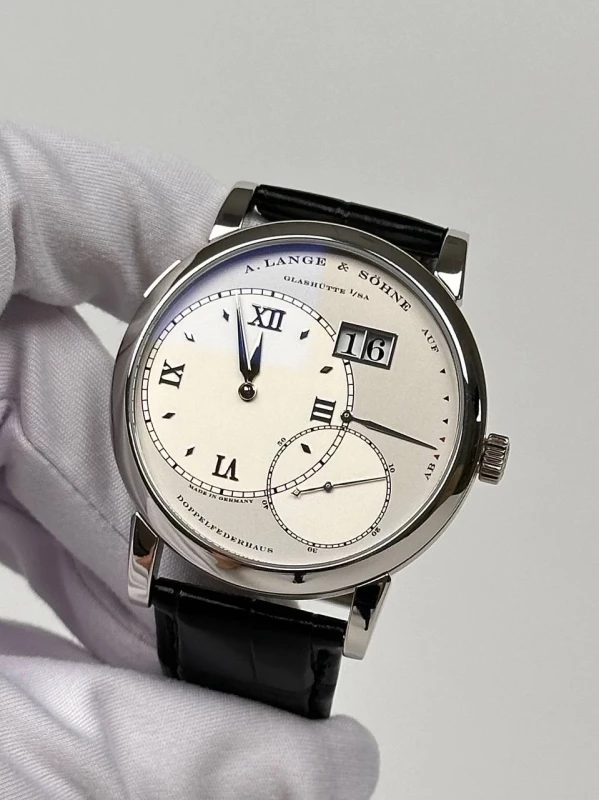 A. Lange & Sohne 115.025 4