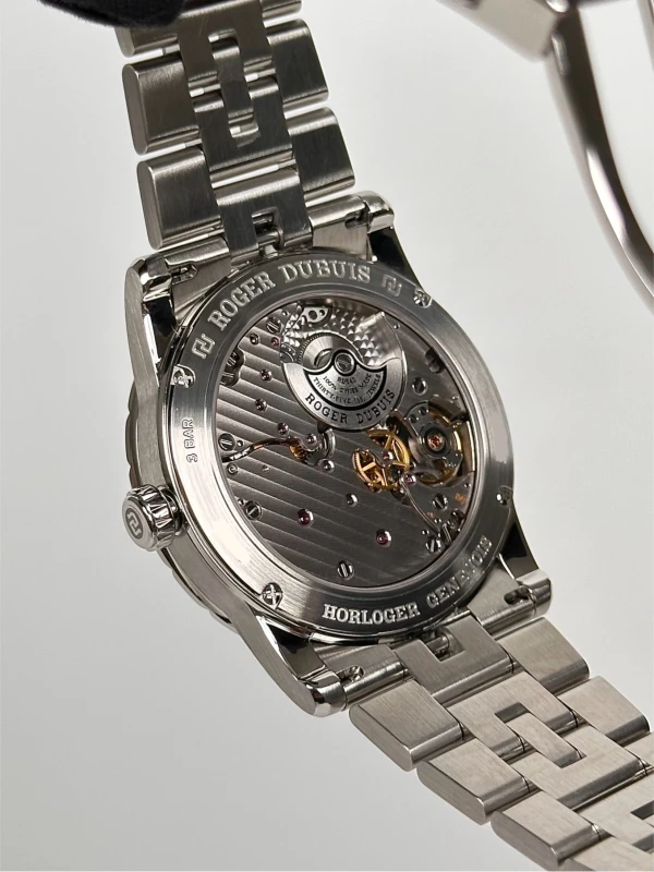 Roger Dubuis 42 Automatic DBEX0385 9
