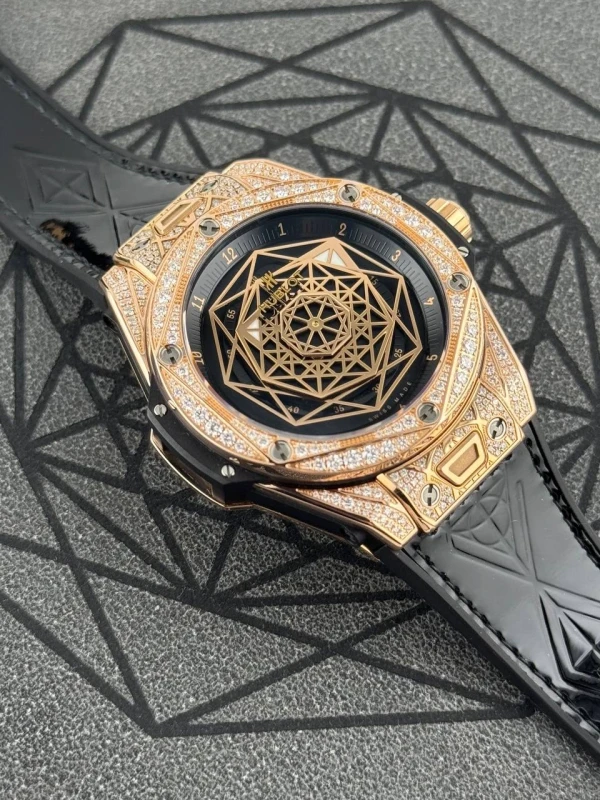 Hublot Sang Bleu King Gold Pave 465.OS.1118.VR.1704.MXM18 5