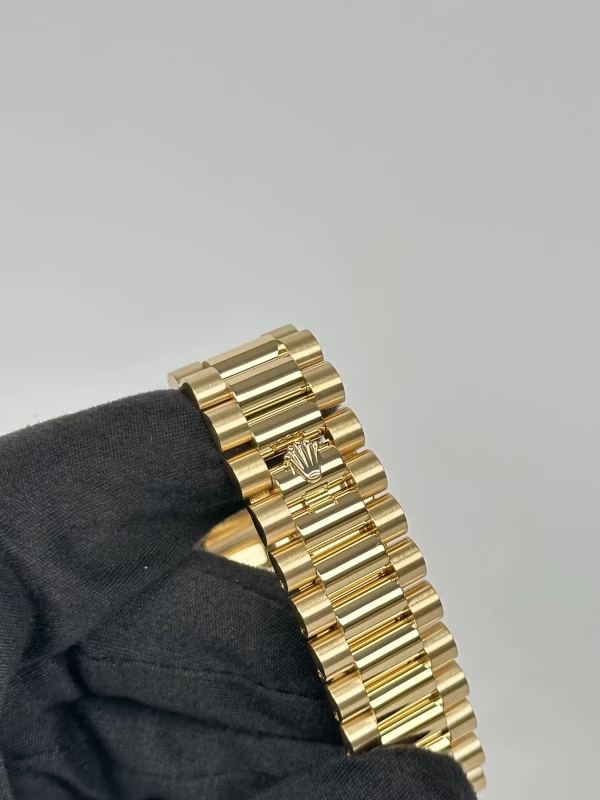 Rolex 40mm Yellow Gold 228238-0005 7