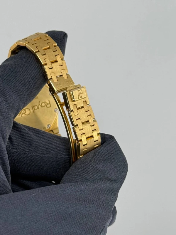Audemars Piguet 66270BA 4