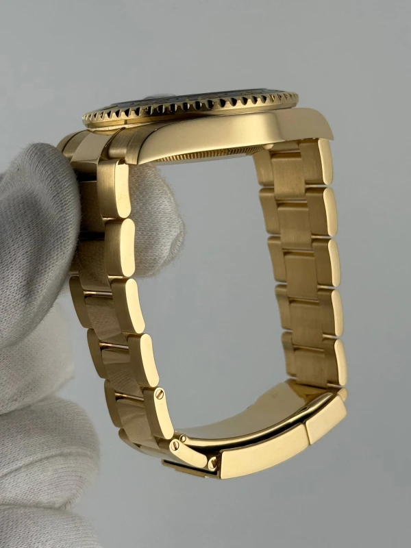 Rolex II 40mm Yellow Gold  116718LN-0001 8