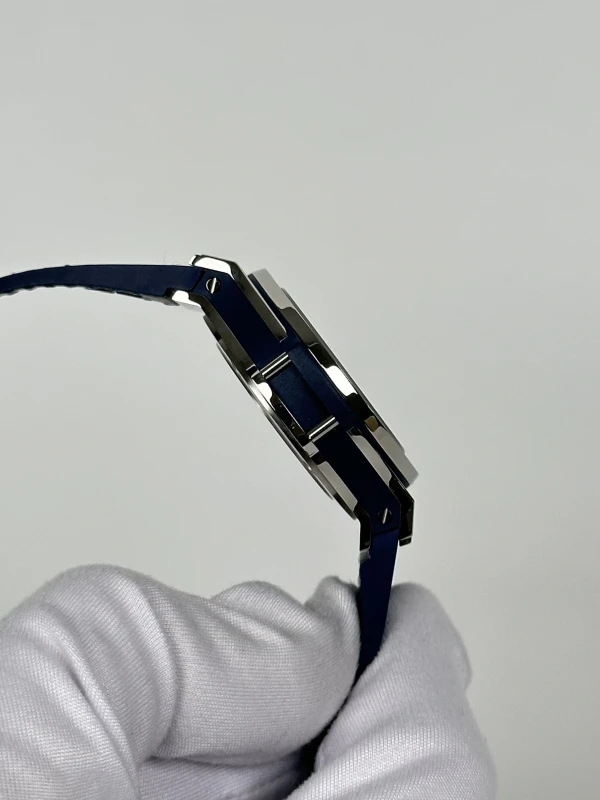 Hublot Bang Steel Blue Diamonds 38mm 361.SX.7170.LR.1204 5