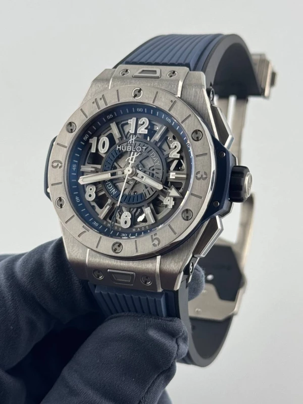 Hublot Unico GMT  471.NX.7112.RX 4