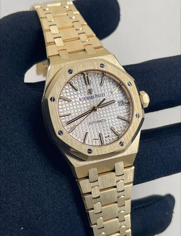 Audemars Piguet 15450BA.OO.1256BA.01 3