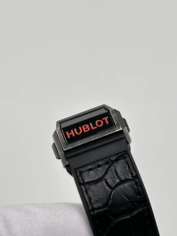 Hublot Unico Ferrari Ceramic 401.CX.0123.VR 8