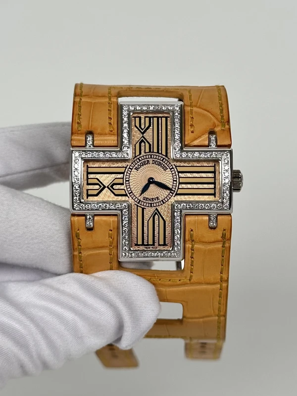 Roger Dubuis Follow Me F17 54 2