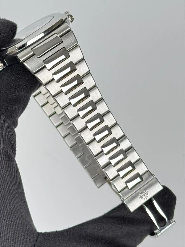Patek Philippe Nautilus Stainless Steel 5711/1a-011 5