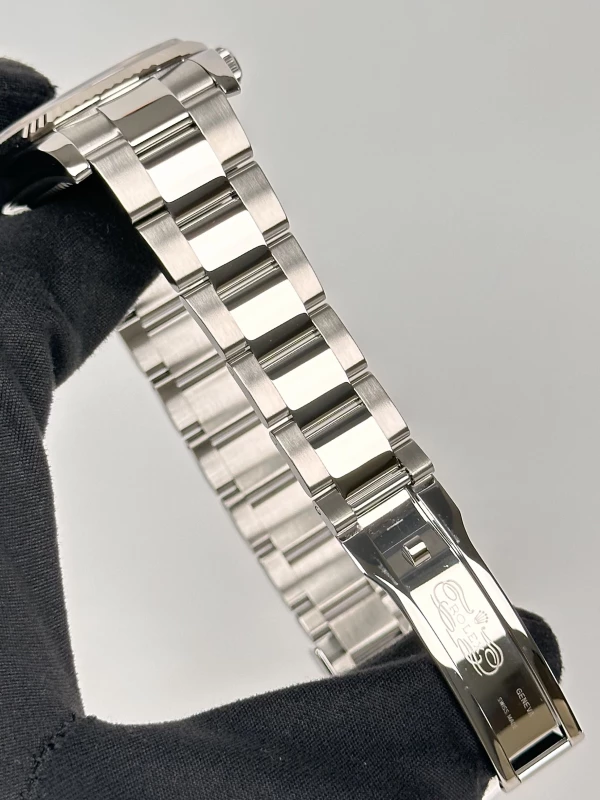 Rolex 36 mm, Oystersteel and white gold 116234-0133 6