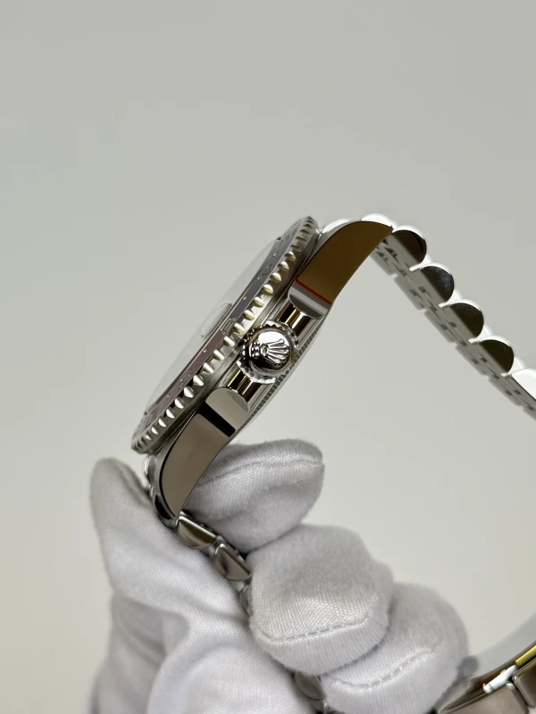 Rolex 40mm Steel 126710BLRO-0001 4