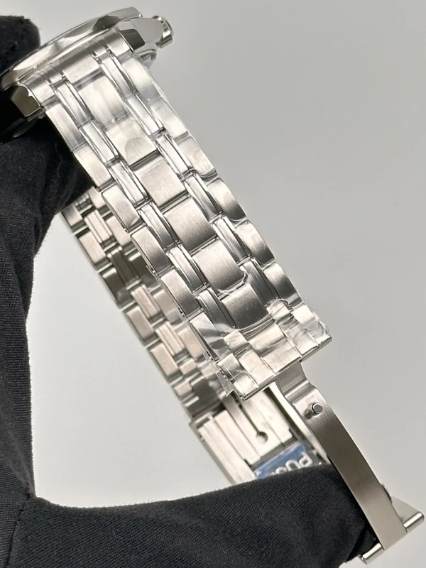 Omega Diver 300M Master Co-Axial 42 210.30.42.20.04.001 7