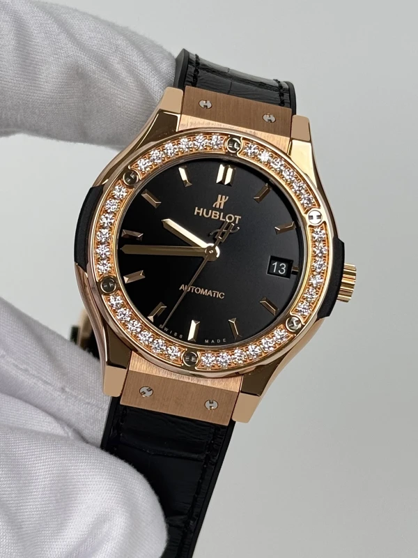 Hublot King Gold Diamonds 565.OX.1480.LR.1204 4