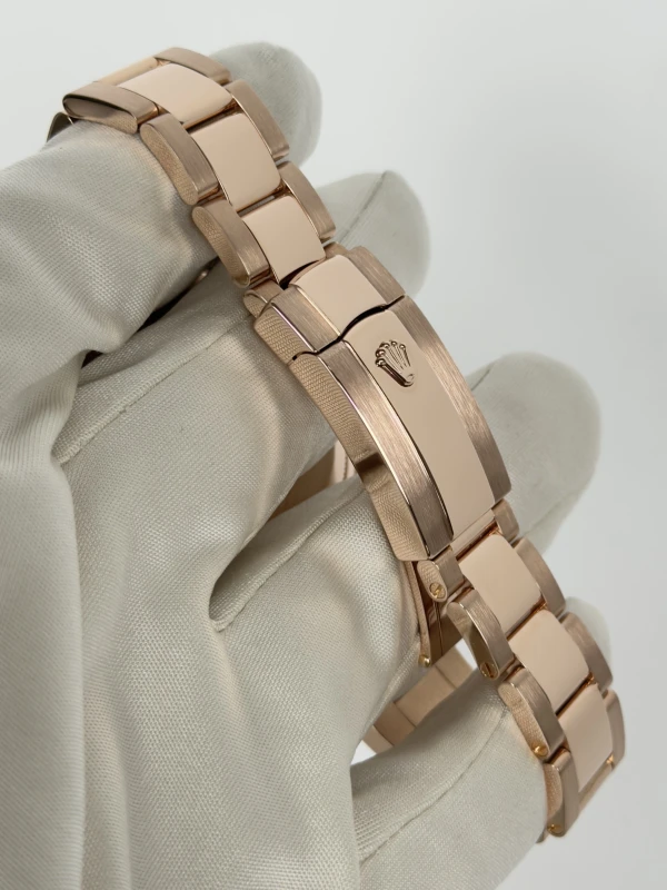 Rolex 42 mm, Everose gold 326935-0006 3
