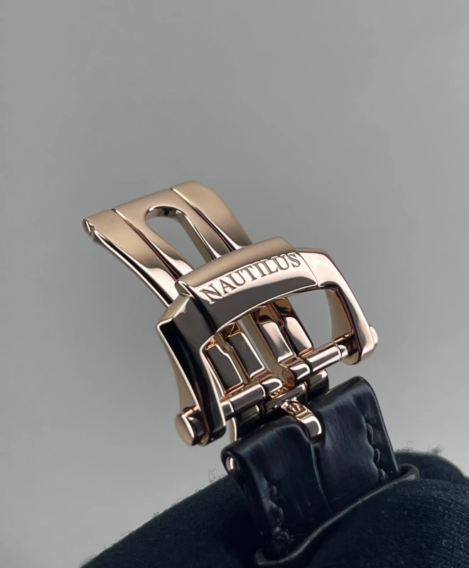 Patek Philippe 5712R-001 7