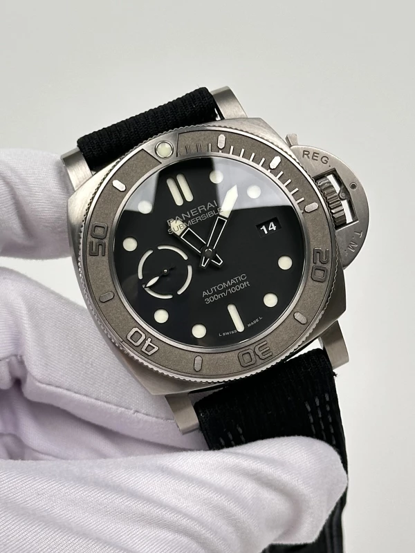 Panerai MIKE HORN EDITION - 47MM PAM00984 3