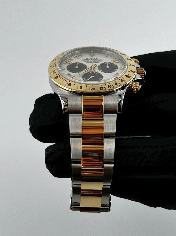 Rolex Cosmograph 40mm Steel and Yellow Gold 116523 8