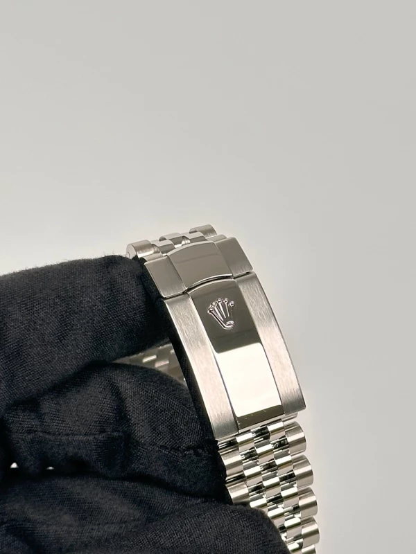Rolex 41 mm, steel and white gold 126334-0032 7