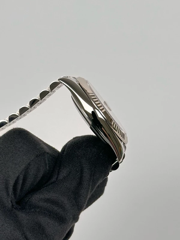 Rolex 41 mm 126334-0018 3