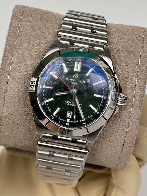 Breitling AUTOMATIC GMT 40 A32398101L1A1 4